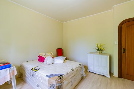 Casa para alugar com 170m², 3 quartos e 1 vaga Casa para alugar com 170m², 3 quartos e 1 vagaQuarto 1