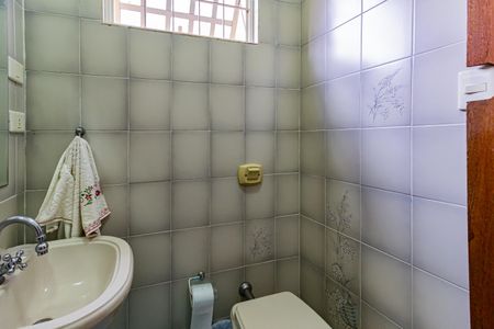 Casa para alugar com 170m², 3 quartos e 1 vaga Casa para alugar com 170m², 3 quartos e 1 vagaBanheiro da Suíte