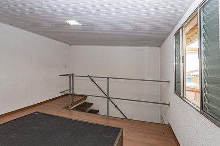 Quarto de casa para alugar com 1 quarto, 28m² em Bosque da Saúde, São Paulo