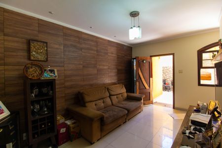 Casa para alugar com 120m², 3 quartos e 2 vagas