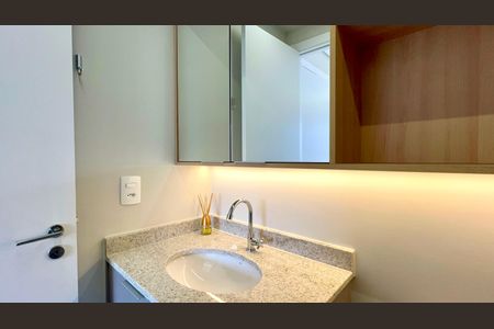 Studio para alugar com 27m², 1 quarto e sem vaga Studio para alugar com 27m², 1 quarto e sem vagaBanheiro da Suíte