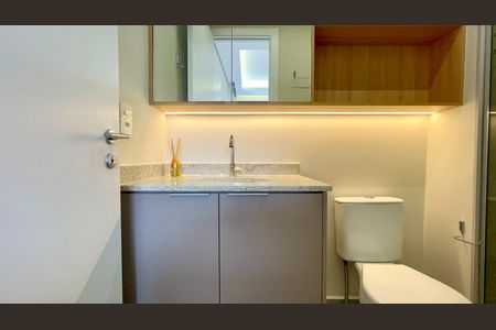 Studio para alugar com 27m², 1 quarto e sem vaga Studio para alugar com 27m², 1 quarto e sem vagaBanheiro da Suíte