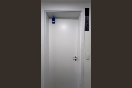 Studio para alugar com 27m², 1 quarto e sem vaga Studio para alugar com 27m², 1 quarto e sem vagaLockbox