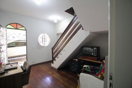Sala de casa à venda com 4 quartos, 1400m² em Cinquentenario, Belo Horizonte