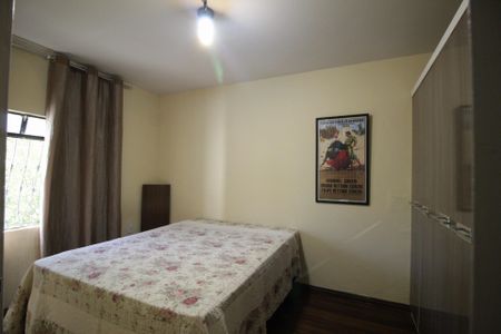 Casa à venda com 1400m², 4 quartos e 5 vagasQuarto