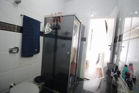 Casa à venda com 1400m², 4 quartos e 5 vagasBanheiro social