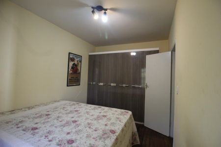 Casa à venda com 1400m², 4 quartos e 5 vagasQuarto