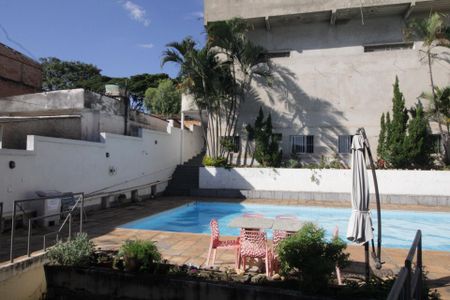 Casa à venda com 1400m², 4 quartos e 5 vagasÁrea comum - Piscina