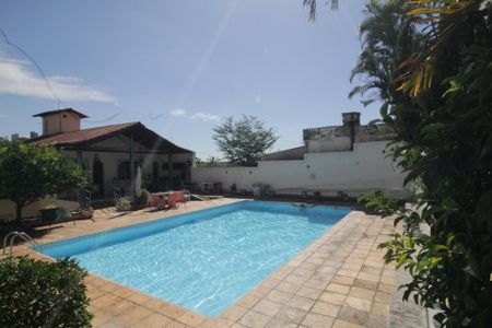 Casa à venda com 1400m², 4 quartos e 5 vagasÁrea comum - Piscina