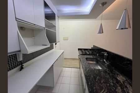 Apartamento à venda com 64m², 3 quartos e 2 vagasCozinha