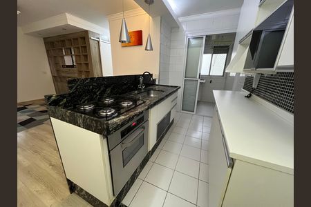 Apartamento à venda com 64m², 3 quartos e 2 vagasCozinha