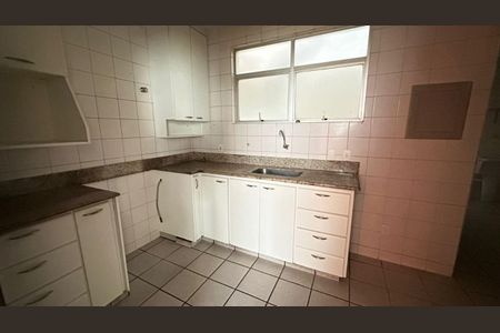 Foto 14 de apartamento à venda com 4 quartos, 140m² em Buritis, Belo Horizonte