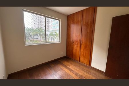 Foto 09 de apartamento à venda com 4 quartos, 140m² em Buritis, Belo Horizonte