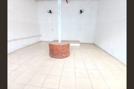 Casa à venda com 227m², 3 quartos e 4 vagas
