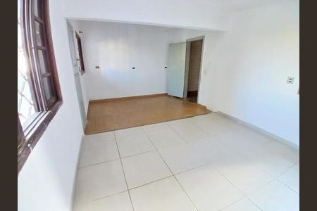 Casa à venda com 227m², 3 quartos e 4 vagas