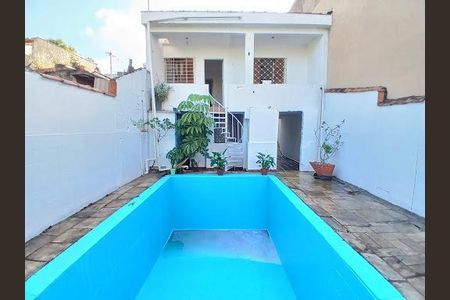 Casa à venda com 227m², 3 quartos e 4 vagas