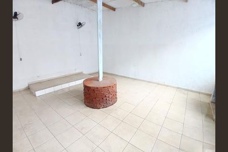 Casa à venda com 227m², 3 quartos e 4 vagas