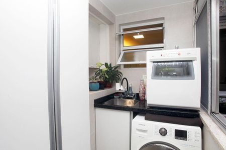 Apartamento à venda com 70m², 2 quartos e sem vagaÁrea de Serviço