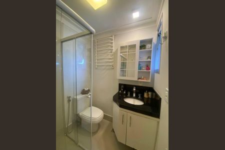 Apartamento à venda com 160m², 3 quartos e 2 vagas Apartamento à venda com 160m², 3 quartos e 2 vagasBanheiro