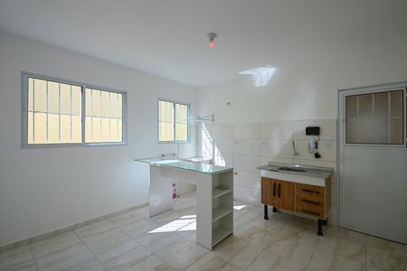 Sala de casa para alugar com 1 quarto, 32m² em Vila Pirajussara, São Paulo