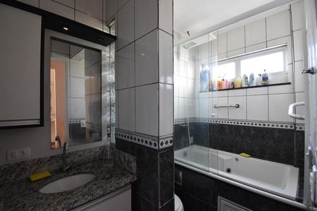 Apartamento para alugar com 54m², 1 quarto e sem vagaBanheiro