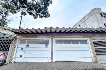 Fachada com Plaquinha de casa à venda com 4 quartos, 456m² em Vila Carrão, São Paulo