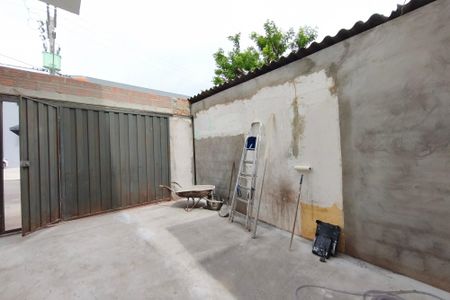 Casa para alugar com 90m², 3 quartos e 1 vagaQuintal - Garagem