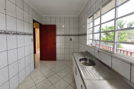 Casa para alugar com 90m², 3 quartos e 1 vagaCozinha