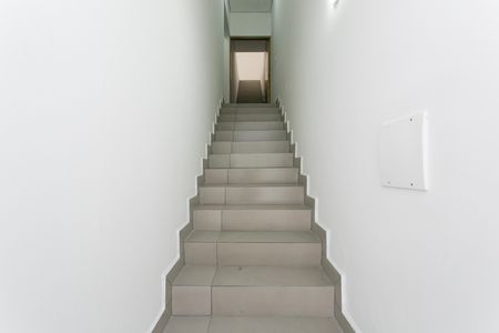 Studio para alugar com 60m², 1 quarto e sem vagaescada / Entrada 