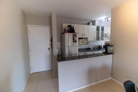 Apartamento à venda com 62m², 2 quartos e 1 vaga Apartamento à venda com 62m², 2 quartos e 1 vagaCozinha e Área de Serviço