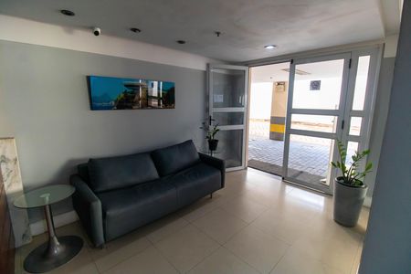 Apartamento à venda com 62m², 2 quartos e 1 vaga Apartamento à venda com 62m², 2 quartos e 1 vagaPortaria