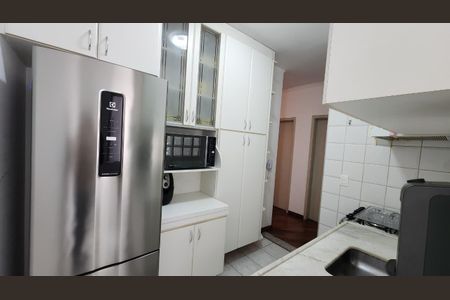 Apartamento para alugar com 50m², 2 quartos e 1 vaga Apartamento para alugar com 50m², 2 quartos e 1 vagaCozinha