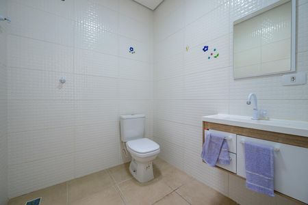 Casa à venda com 104m², 2 quartos e 1 vaga Casa à venda com 104m², 2 quartos e 1 vagaBanheiro