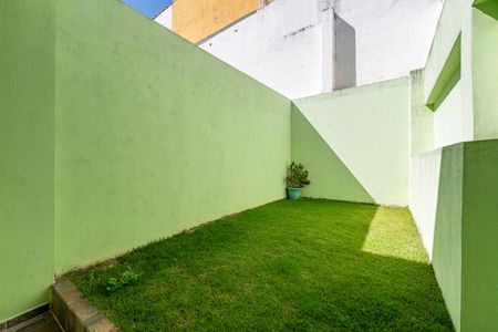 Casa à venda com 104m², 2 quartos e 1 vaga Casa à venda com 104m², 2 quartos e 1 vagaQuintal