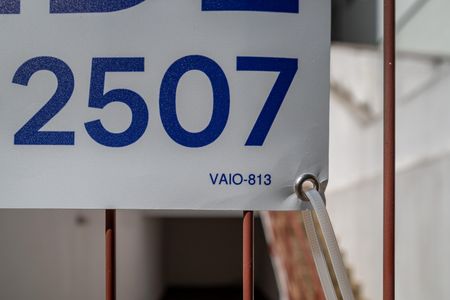 Casa à venda com 104m², 2 quartos e 1 vaga Casa à venda com 104m², 2 quartos e 1 vagaPlaquinha VAIO-813