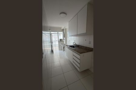 Apartamento à venda com 71m², 2 quartos e 1 vaga Apartamento à venda com 71m², 2 quartos e 1 vagaCozinha