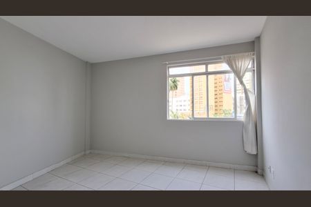 Apartamento à venda com 46m², 1 quarto e sem vaga Apartamento à venda com 46m², 1 quarto e sem vagaSala