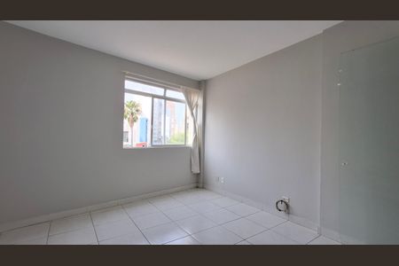 Apartamento à venda com 46m², 1 quarto e sem vaga Apartamento à venda com 46m², 1 quarto e sem vagaSala