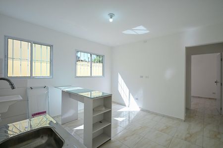 Sala/cozinha de casa para alugar com 1 quarto, 32m² em Vila Pirajussara, São Paulo