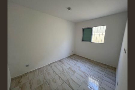 Quarto de casa para alugar com 1 quarto, 32m² em Vila Pirajussara, São Paulo