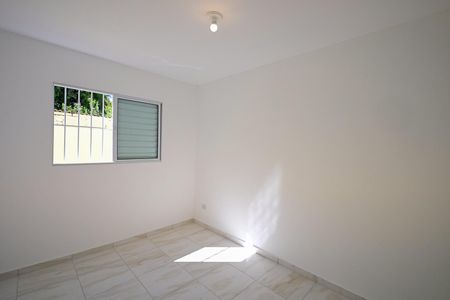 Quarto de casa para alugar com 1 quarto, 32m² em Vila Pirajussara, São Paulo