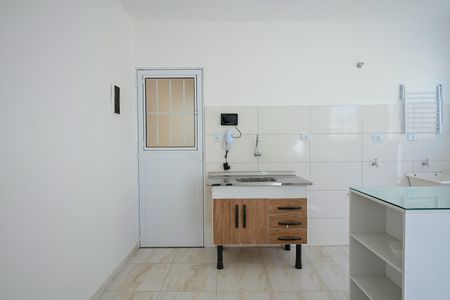 Sala/cozinha de casa para alugar com 1 quarto, 32m² em Vila Pirajussara, São Paulo