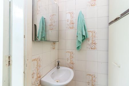 Casa à venda com 83m², 2 quartos e 1 vaga Casa à venda com 83m², 2 quartos e 1 vagaBanheiro de Serviço