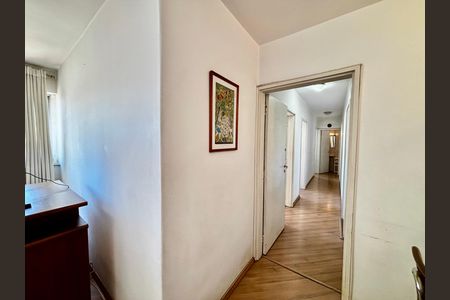 Apartamento à venda com 96m², 3 quartos e 1 vaga Apartamento à venda com 96m², 3 quartos e 1 vagaCorredor