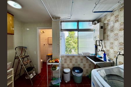 Apartamento à venda com 96m², 3 quartos e 1 vaga Apartamento à venda com 96m², 3 quartos e 1 vagaLavanderia