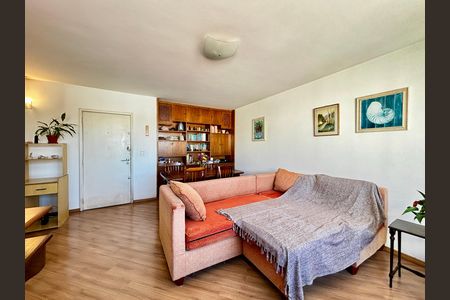 Apartamento à venda com 96m², 3 quartos e 1 vaga Apartamento à venda com 96m², 3 quartos e 1 vagaSala
