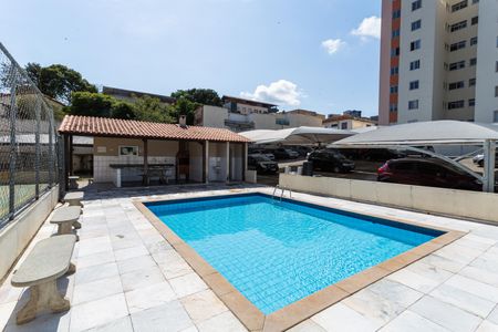 Apartamento à venda com 75m², 3 quartos e 1 vagaÁrea Comum - Piscina