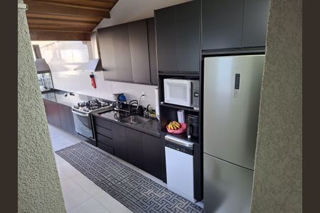 Cozinha de apartamento para alugar com 2 quartos, 81m² em Cidade São Jorge, Santo André