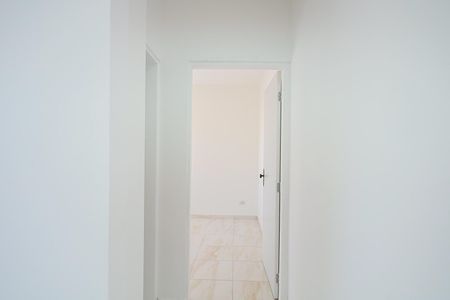 Corredor de casa para alugar com 1 quarto, 31m² em Vila Pirajussara, São Paulo