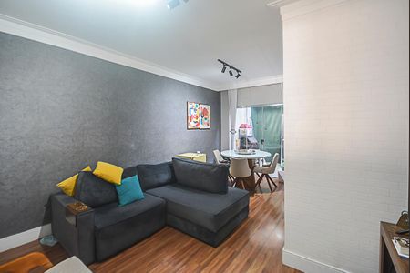 Casa de condomínio à venda com 90m², 2 quartos e 2 vagas Casa de condomínio à venda com 90m², 2 quartos e 2 vagasSala